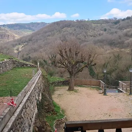 Locanda De La Source Prades (Haute-Loire)