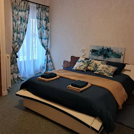 De La Source Locanda Prades (Haute-Loire)